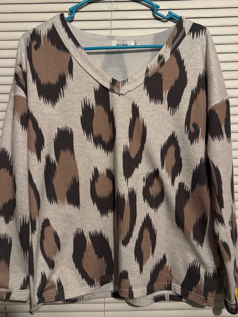 V-Neck Animal Print Pullover Top - Taupe/Black